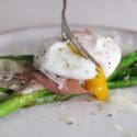 POACHED EGGS | How To Poach An Egg (perfectly)