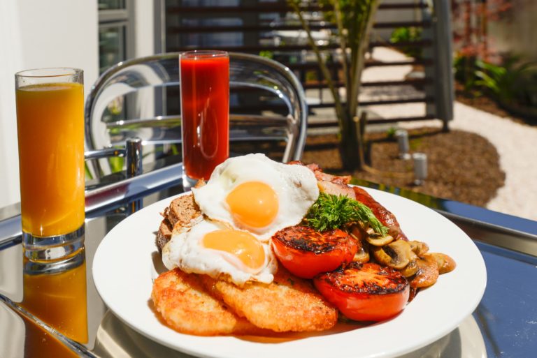 The Sails 0788med 1 768x513