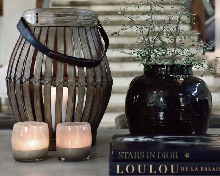 Black 4.jpg 0 0 100 100 996 660 100 768x614