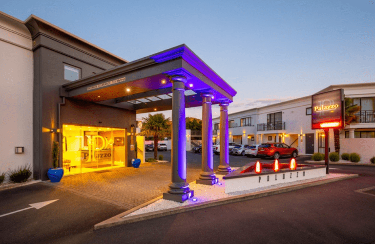 966X628 Palazzo Motel 768x499